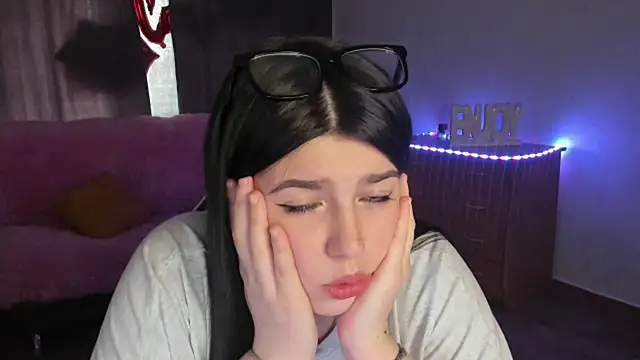 Chat XXX Live KisaModel