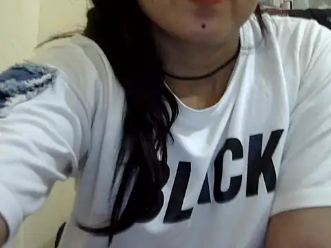 Priyanka_Chopr Adlı Modelin Canlı XXX Sohbeti