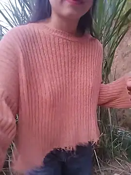 Zoe-Zoee লাইভ XXX চ্যাট