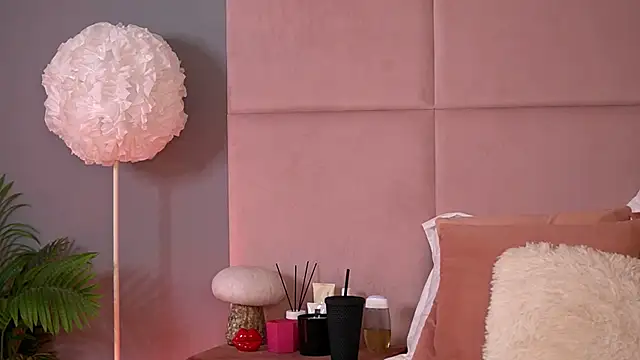 AlmaLuv Live XXX-chat