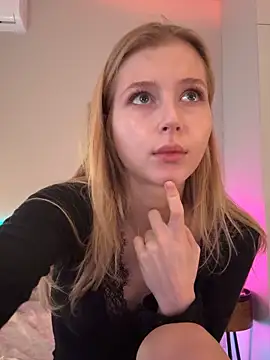 LunaRase's Webcam Show