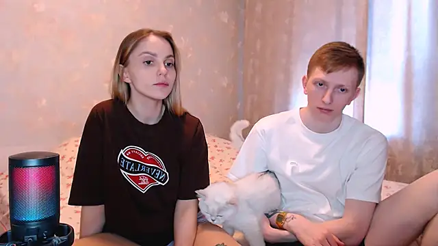 juliaanddima 现场XXX聊天