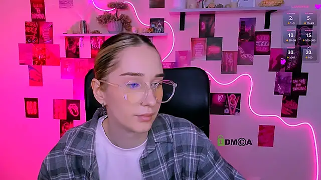 _kellykitten_'s Live XXX Chat