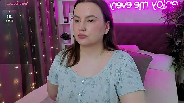 Czat XXX na żywo – FeralPeach