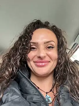 Caramellaa Chat XXX live