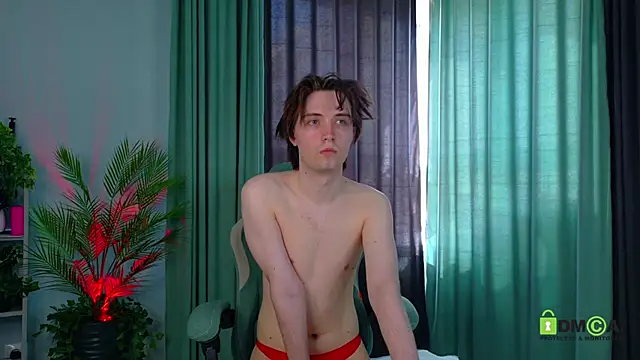 Low_Key_Heat Webcam show