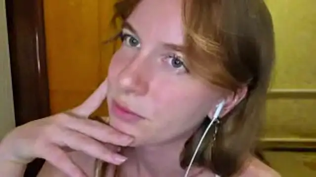 DonnaKuc live XXX chat