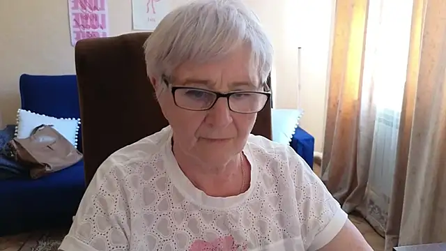 Sandra_Snowflake élő XXX-chatje