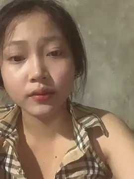 hinami-lo 在線直播表演