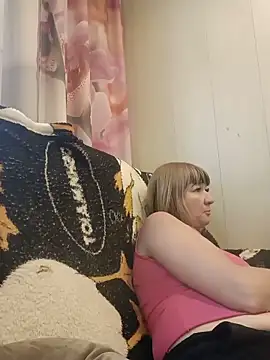 Chatroom XXX en direct de Milahka_Nata