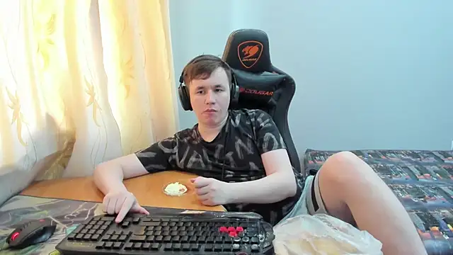 Вебкам-шоу iliaskrislove