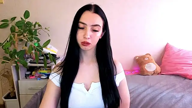 دردشة WildKittenX_ الجنسية المباشرة