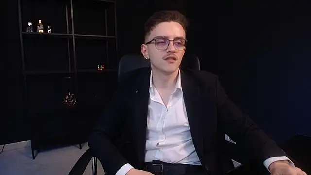 Онлайн чат XXX FelixStarkk
