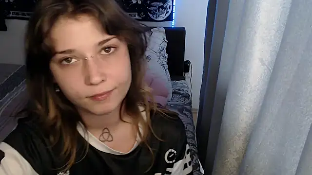 Živý XXX chat AlienforTwenty
