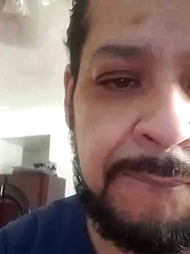 jose790044 Show in webcam