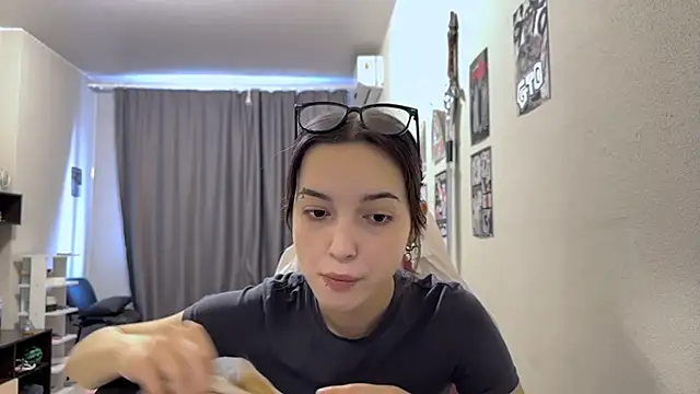 KateMiragee Webcam-Show