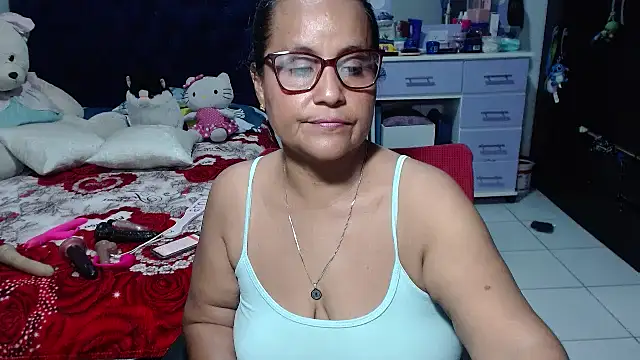 pervert_mommy_ Adlı Modelin Canlı XXX Sohbeti