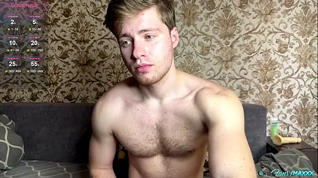 Maxhornyblondieman's Live XXX Chat