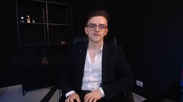 Chat +18 de FelixStarkk ao vivo