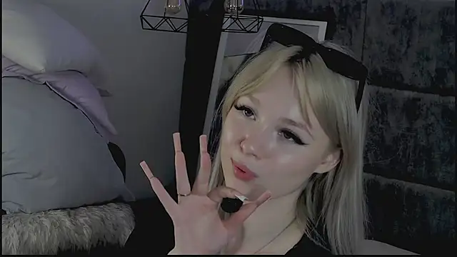 Živý XXX chat Shy_Barbie