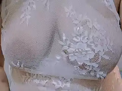 Alinee777 现场XXX聊天