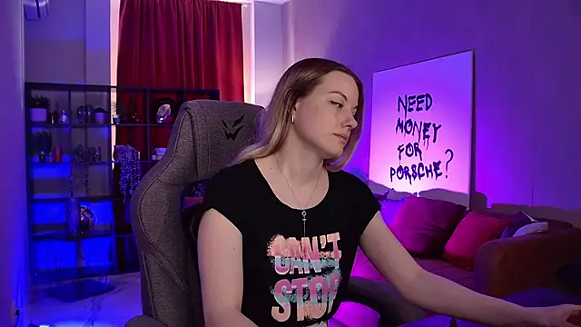 VireliaMoonfall's Live XXX Chat