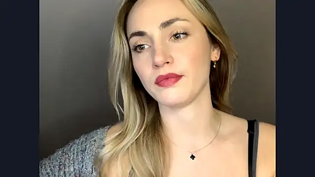 Chat XXX ao vivo de ScarlettSensitive