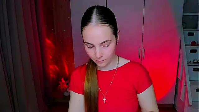 Maddy_Wood_ Webcam Show
