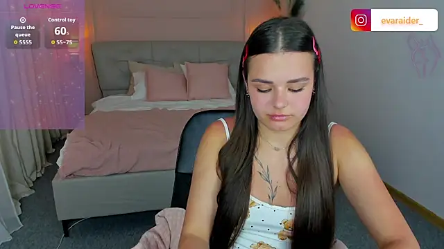 EvaRaider Live XXX-Chat