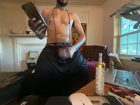 ThrowedWorldWide's Live XXX Chat