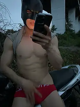 anhkiet_huang's Webcam Show