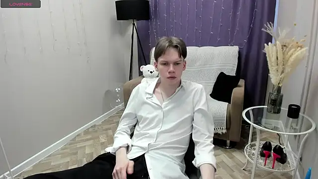 Вебкам-шоу EliotMars