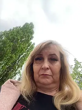 Irina2909@xh Live XXX-chat