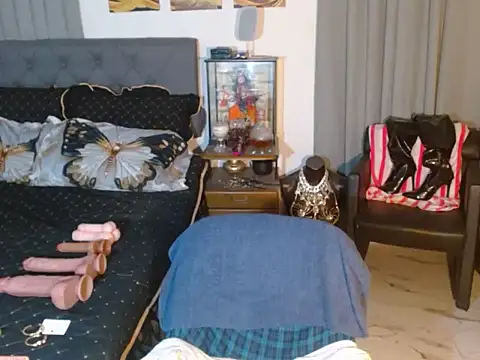 RoyalSeductress Webcam-Show