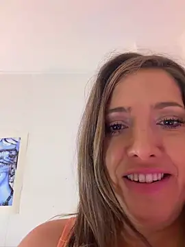 hollyharmd Show in webcam