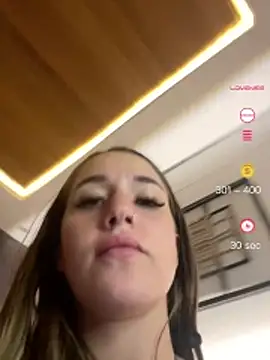 baadievino Adlı Modelin Canlı XXX Sohbeti