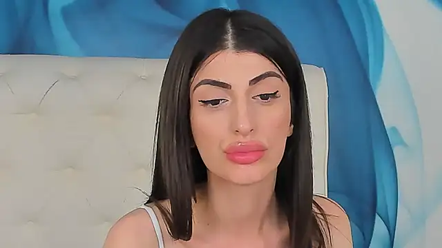 Chat +18 de SkinnyDolly ao vivo