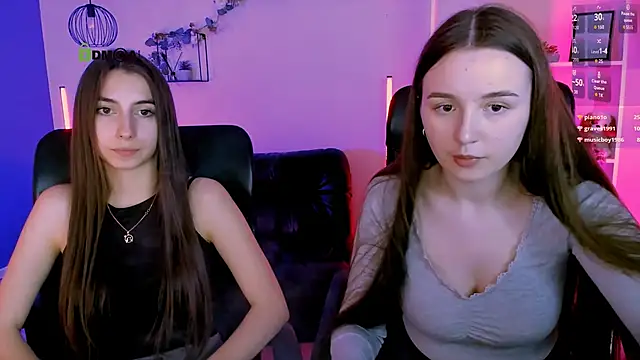 mila_firee Webcam Show