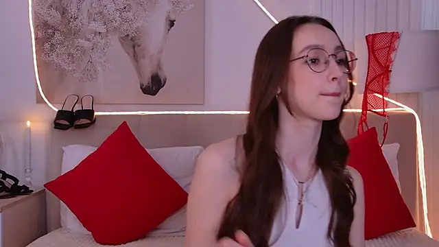 Emily_Simon live XXX chat