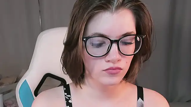 XXX chat uživo modela CathyAdams