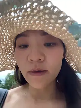xiaochengzi505 在線直播表演