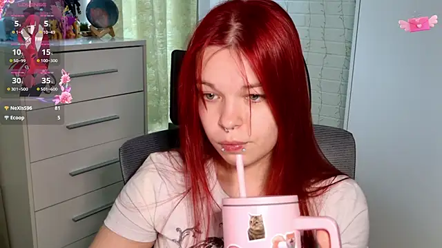 ValBae Adlı Modelin Canlı XXX Sohbeti