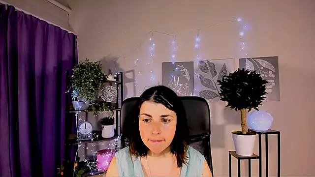 MartaEdams Adlı Modelin Canlı XXX Sohbeti