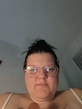 BadMommyyyyy Webcam-Show