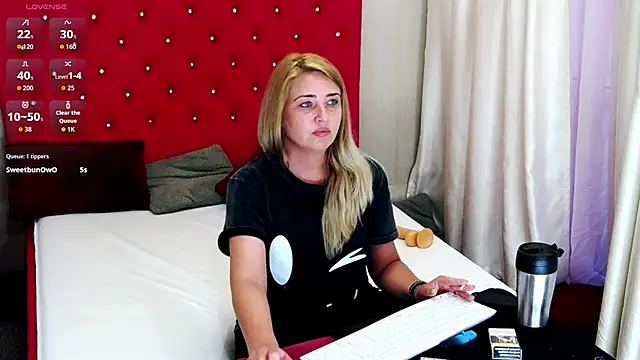 MellanieBliss 라이브 XXX 채팅