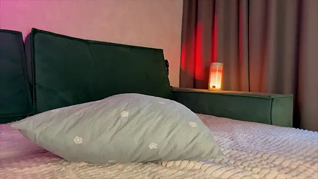 Kira_Quinn Live XXX-Chat