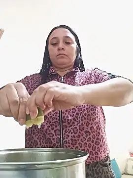 Juanamd1 Adlı Modelin Canlı XXX Sohbeti
