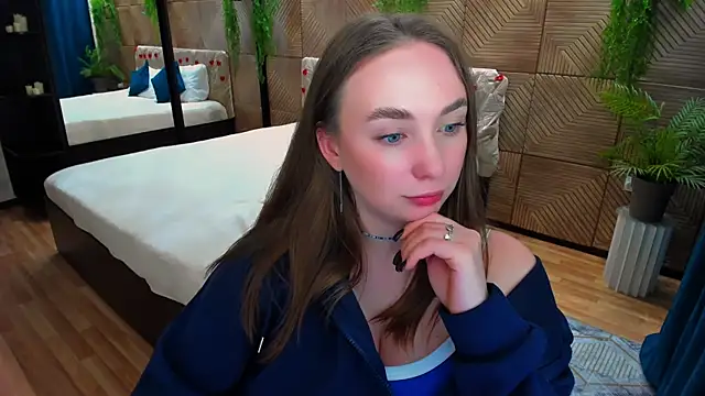 TrueReincarnation Chat XXX in diretta