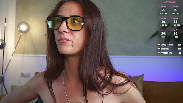Chat +18 de LiaaaBunny ao vivo