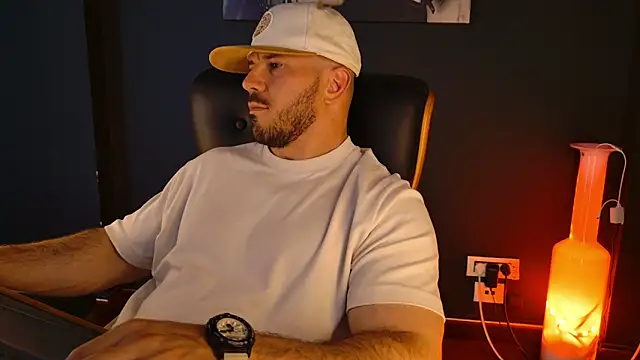 AngeloEric Chat XXX live
